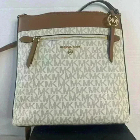 Michael Kors Handbags - Michael Kors Jet Set Charm Large North/South Flat Crossbody Vanilla/Acorn